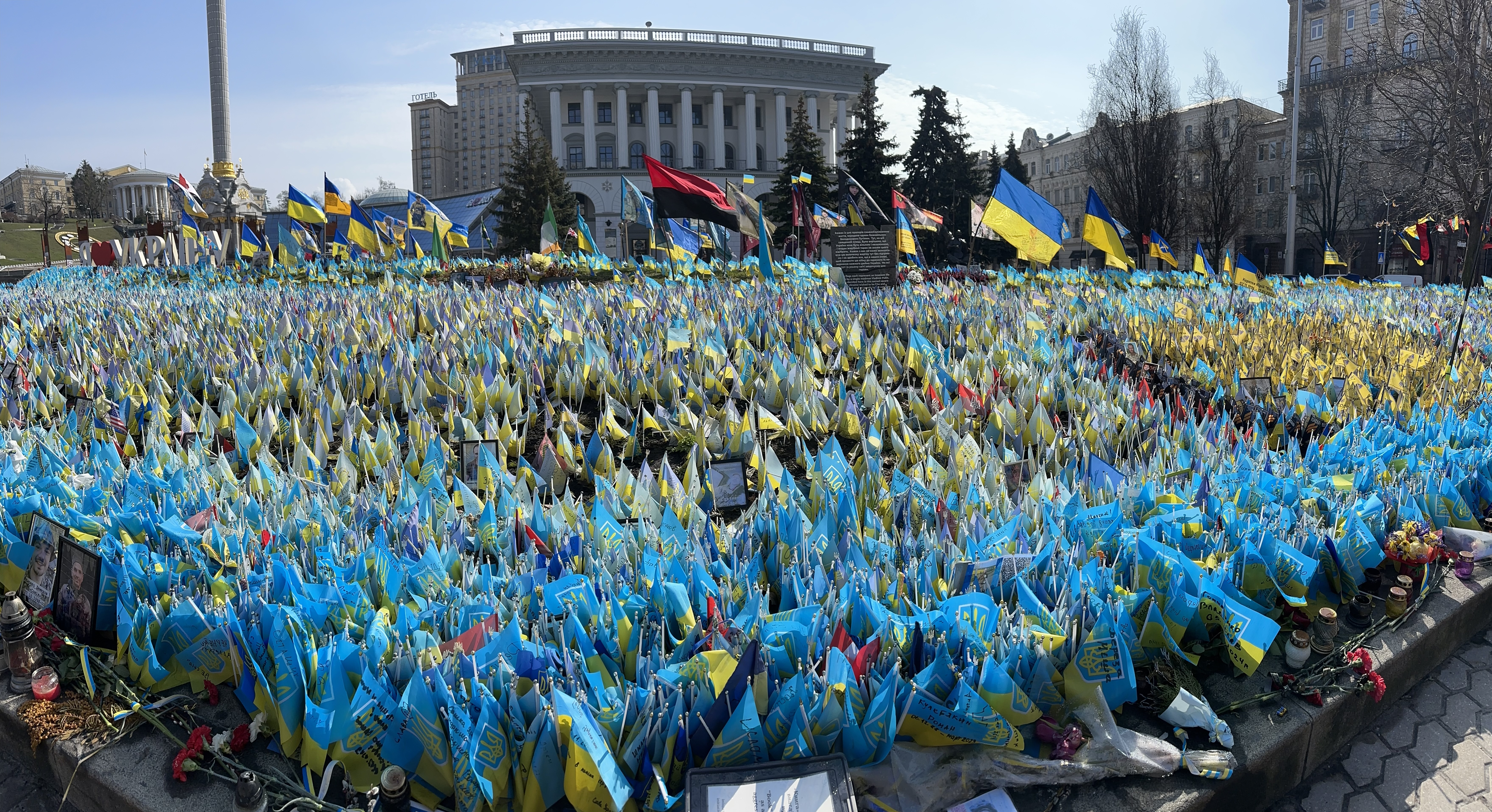 Maidan Flaggen für Gefallene